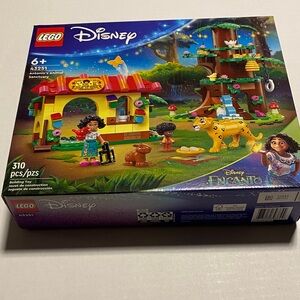 LEGO Disney Encanto Antonio's Animal Sanctuary